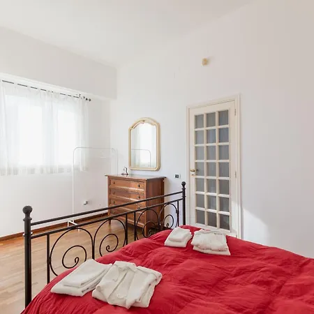 Una Bomboniera A Posillipo Apartment