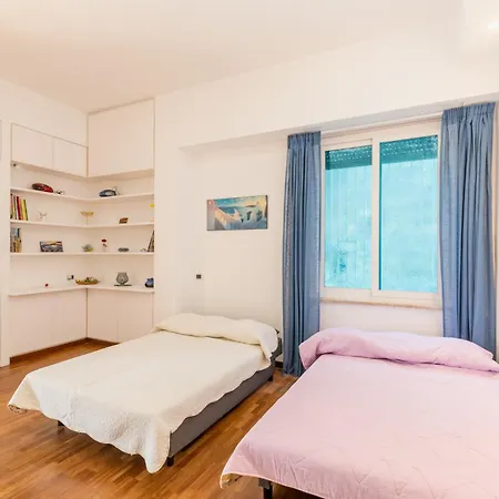 Una Bomboniera A Posillipo Apartment