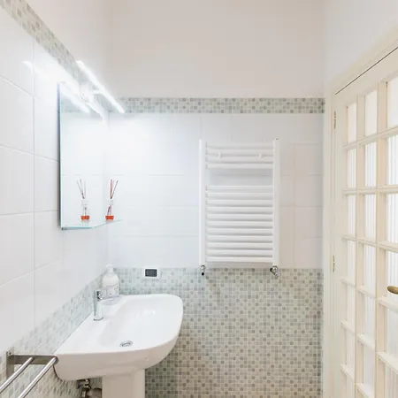 Una Bomboniera A Posillipo Apartment *